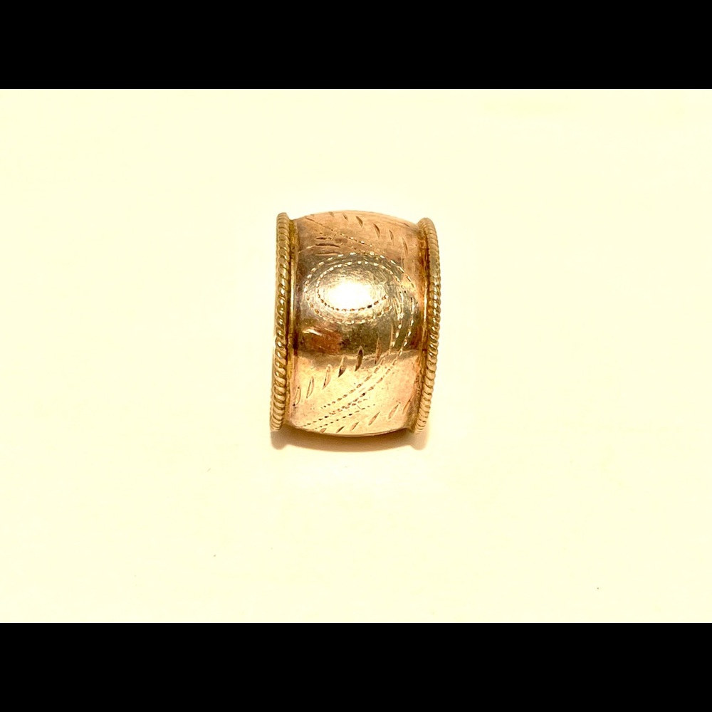 Silver ring - Picture 3 of 3